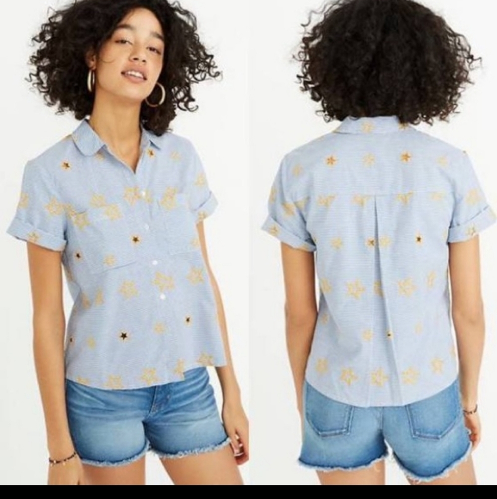 Madewell sz small blue stripe star cutout shirt.